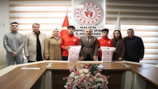 Röveşata golünün kahramanları ödüllendirildi
