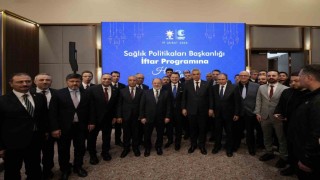 Sağlık çalışanları iftar sofrasında buluştu