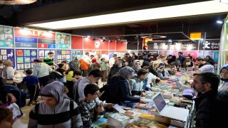 Sakarya Çocuk Edebiyatı Fuarı hafta sonu yoğun ilgi gördü
