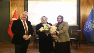 Sanat Melikgazinin ilk programına büyük ilgi