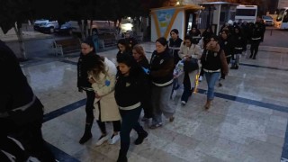 Şanlıurfada fuhuş operasyonunda gözaltına alınan 31 şüpheli adliyeye sevk edildi