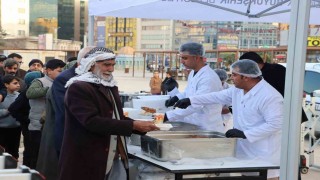 Şanlıurfada iftar çadırında ilk oruçlar açıldı