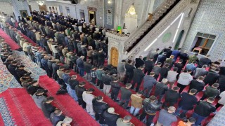 Şanlıurfada ilk teravih namazı kılındı