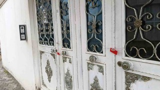 Şanlıurfada istinat duvarı yıkılan binanın yanındaki apartman da boşaltıldı