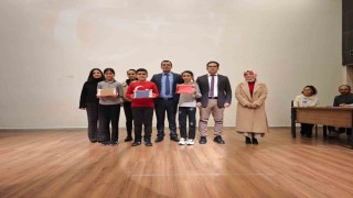 Sarıgölde minik yüreklerden İstiklal Marşı coşkusu