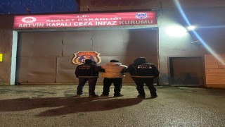 Sarp Sınır Kapısında 1 milyon TL değerinde kokain ele geçirildi