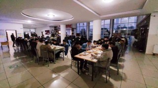 Şehit Özkan Özendi Anadolu İmam Hatip Lisesinden açık öğretim öğrencilerine iftar