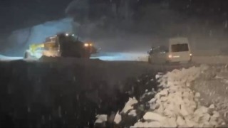 Siirtte kar yağışı nedeniyle 117 köy yolu ulaşıma kapandı