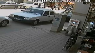 Silah çekmeye çalıştığı jandarmanın dikkati faciayı önledi