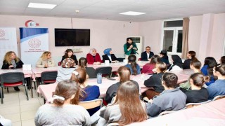 Silifkede cumhuriyet savcıları öğrencilerle iftarda buluştu