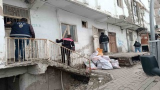 Şırnakta parklarda narko-alan kıskacı: 5 şüpheli gözaltına alındı