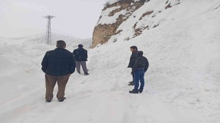 Şirvanda yolda kalan araçlar kurtarıldı