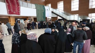 Sivasta Mukaddes Emanetler Sergisinde uzun kuyruklar oluştu
