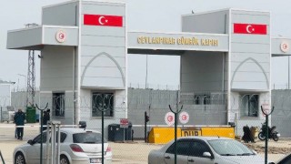 STK temsilcileri kapatılacak gümrük kapıları için sınırda toplandı