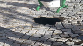 Tarihi altyapı çöktü, yol trafiğe kapatıldı