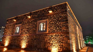 Tarihi Tasmakıran Camiinde restorasyon sonrası ilk teravih heyecanı