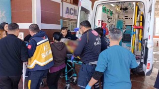 Tekeri çıkan otomobil takla attı: 1i ağır 2 yaralı