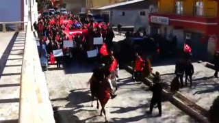 Tercanda Kaymakam Dumana şemsiye tartışması sonrası destek yürüyüşü