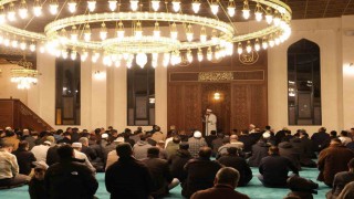 Terzibaba Mezarlığı Külliye Camiinde Berat Kandili programı düzenlendi