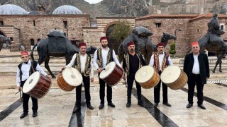 Tokatta Ramazan geleneği yaşatılıyor, 21 davulcu sahaya çıkıyor
