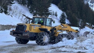 Trabzonda 19 mahalle yolu kar nedeniyle ulaşıma kapandı