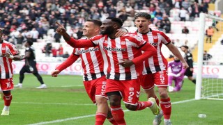 Trendyol 1. Lig: Özbelsan Sivasspor: 3 - Vanspor FK: 3
