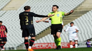 Trendyol Süper Lig: Fatih Karagümrük: 1 - Antalyaspor: 0 (İlk yarı)