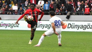 Trendyol Süper Lig: Gençlerbirliği: 2 - Çaykur Rizespor: 0 (İlk yarı)
