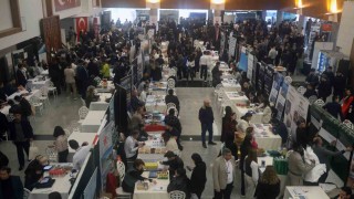 Turizm profesyonelleri öğrencilerle buluştu