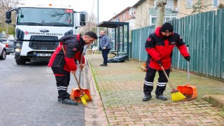 Ümraniye Belediyesinin temizlik çalışmaları aralıksız devam ediyor