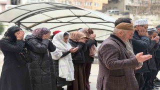 Ümraniyede öldürülen Özbekistanlı Sayyora için gıyabi cenaze namazı kılındı