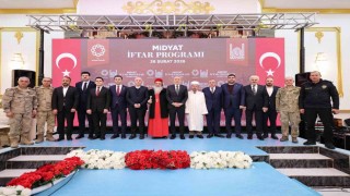 Vali Akkoyun, Midyatta vatandaşlarla iftarda bir araya geldi