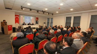 Vali Çelik Kiğıda muhtarlarla bir araya geldi