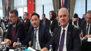 Vali Çiçek, valiler buluşmasına katıldı