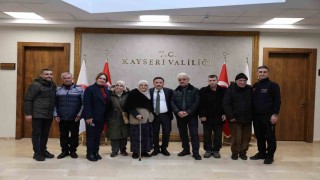 Vali Çiçekten afetzede ailelere anahtar teslimi