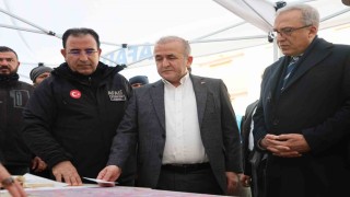 Vali Hatipoğlu: Arama ve tarama faaliyetleri geniş bir alan içerisinde devam ediyor