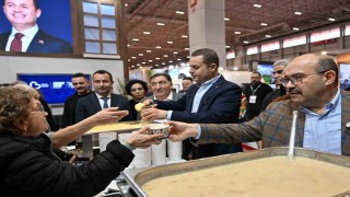 Vali İsmail Ustaoğlu, EMITTte Balıkesir standına hayran kaldı