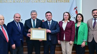 Vali Yılmaz’a Fahri Hemşehrilik Beratı