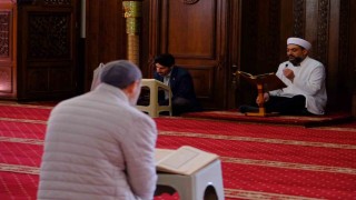 Vanda asırlık mukabele geleneği manevi atmosferde devam ediyor