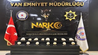 Vanda bir ayda 177 kilo 668 gram uyuşturucu ve uyarıcı madde ele geçirildi