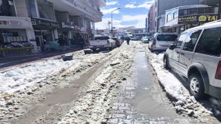 Vanda esnaf ve vatandaşlardan altyapı ve temizlik tepkisi