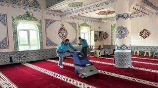 Vezirköprüde camilerde temizlik çalışması