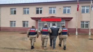 Yağma suçundan kesinleşmiş 16 yıl cezayla aranan şahıs yakalandı