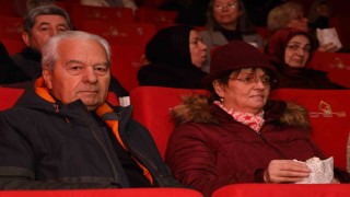 Yarım asırlık çiftler sinemada buluştu