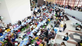 Yıldırımda minikler için iftar vakti