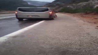 Yine aynı yer: 4 öğretmene mezar olan Tırtat mevkiinde kayalar düşmeye devam ediyor