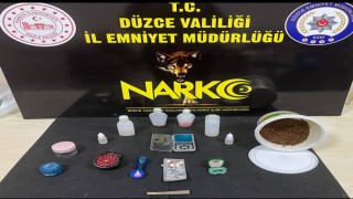 Yoğurt kovasından uyuşturucu çıktı