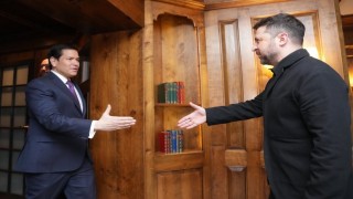 Zelenskiy, barış görüşmeleri öncesinde ABD Dışişleri Bakanı Rubio ile bir araya geldi