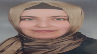 10 gün önce doğum yapan kadın kalbine yenildi