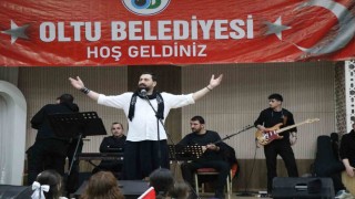 25 Mart konseri ile coştular